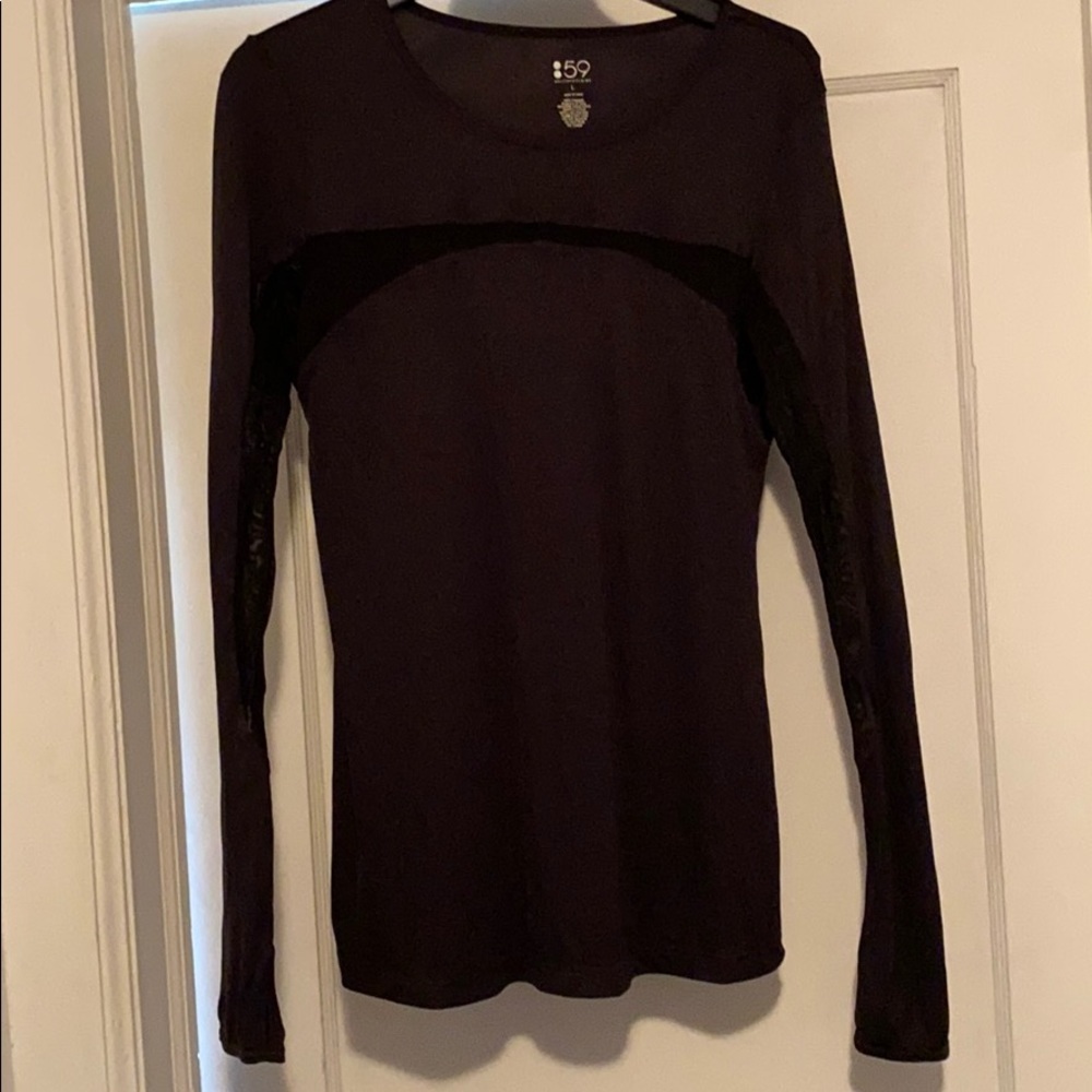 Sexy Black Work out Top Sleeve and Chest Details